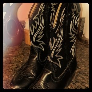 Black cowboy boots